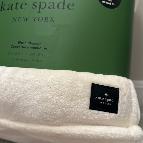NWT Kate Spade KING Plush Blanket - Picture 2 of 3
